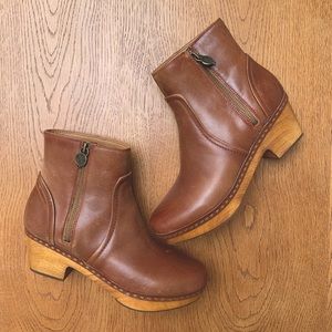 Patricia Nash Leather Wooden Rafael Clog Boots